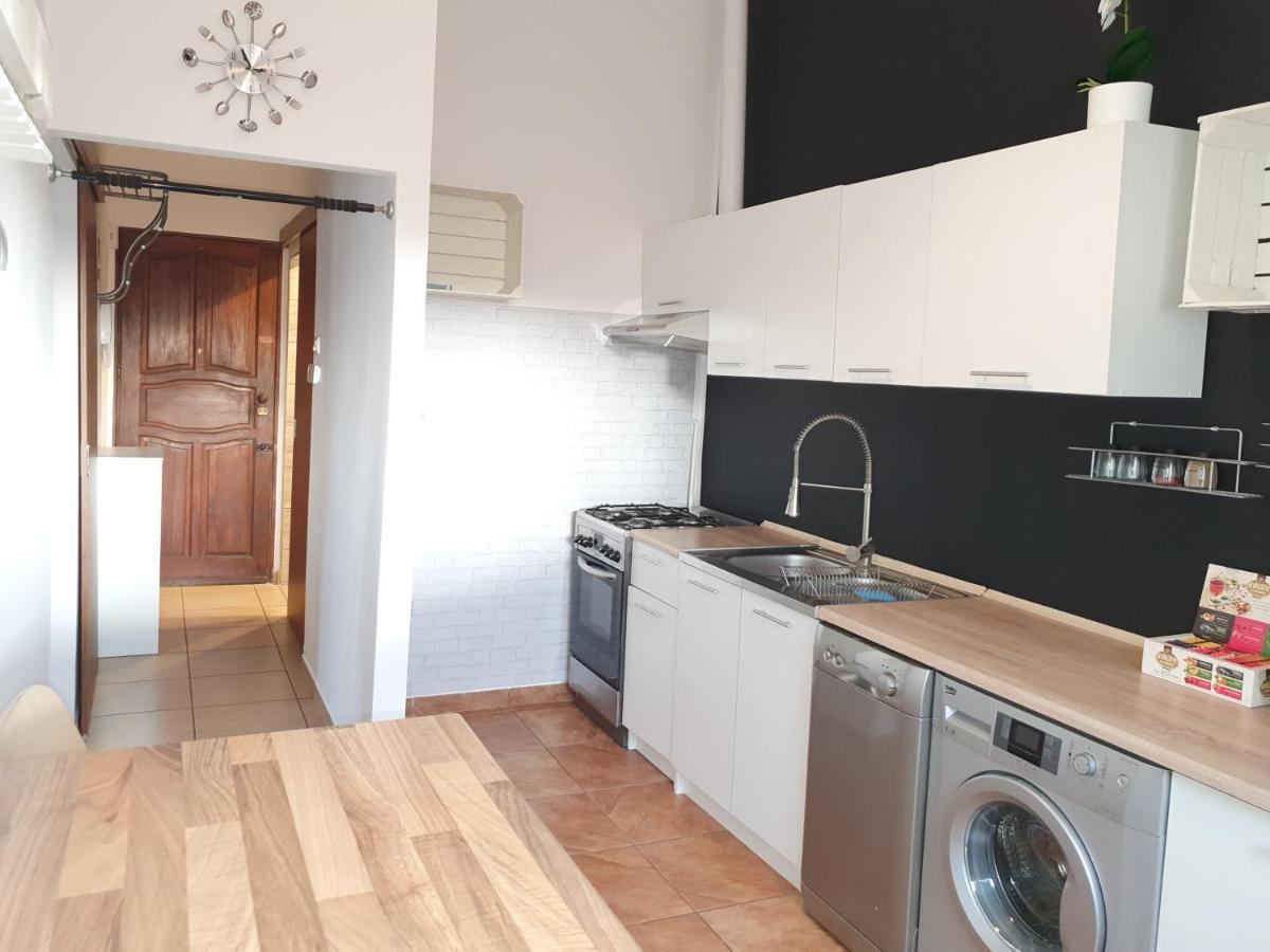 Casa De Drzymala Apartment Swidnica  Luaran gambar