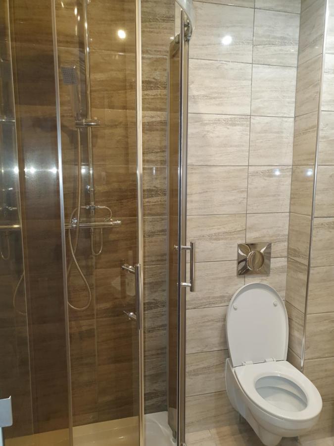 Casa De Drzymala Apartment Swidnica  Luaran gambar